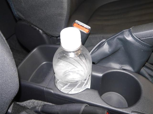 ヤリス Ｘ　追突防止装置　ＶＳＣ　スマートキー＆プッシュスタート　イモビライザー　寒冷地仕様　Ｂカメラ　マニュアルエアコン　ＥＴＣ付　ナビ　Ａクルコン　レンタアップ　４ＷＤ　パワーウインドウ　ＡＢＳ　キーレス（26枚目）