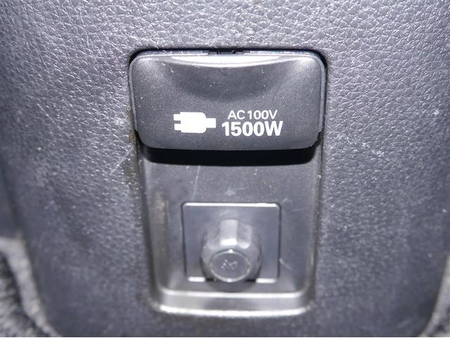 アクア Ｘ　ＡＣ１００Ｖ電源　オートエアコン　ＬＥＤヘッド　クルーズコントロール　ナビ　バックカメラ　ＥＴＣ　サイドエアバッグ　スマートキー　４ＷＤ　盗難防止システム　エアバッグ　メモリーナビ　ＥＳＣ　ＡＢＳ（25枚目）