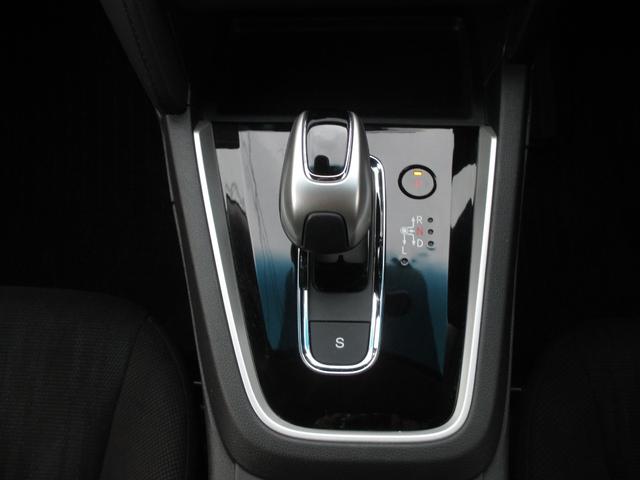 シャトル ４ＷＤ　ハイブリッド　ホンダセンシング　ナビ　バックカメラ　ＥＴＣ　ホンダセンシング　レーンキープアシスト　クルーズコントロール　スマートキー　プッシュスタート　ドアミラーヒーター　フロントガラス熱線　寒冷地仕様　後期モデル　最終型（18枚目）