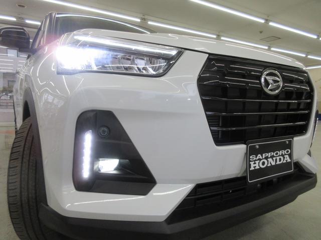 プレミアム 4WD 9インチナビ 寒冷地仕様 バックフォグ ドラレコ BSM プリクラッシュセーフティ シートヒーター(9枚目)