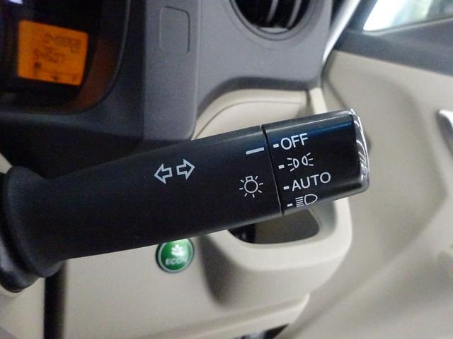 G・ターボパッケージ 4WD CTBA 横滑り防止 CD バックカメラ DVD再生可 HID ETC オートライト イモビライザー 夏冬タイヤ付き サイドエアバッグ 寒冷地(24枚目)
