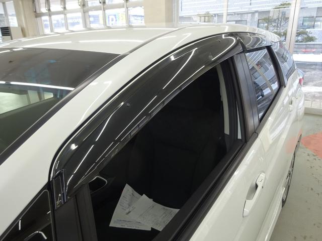 ハイブリッド ホンダセンシング 4WD 衝突軽減ブレーキ レーンアシスト レーダークルーズ ナビ ワンセグTV ETC 夏冬タイヤ(14枚目)