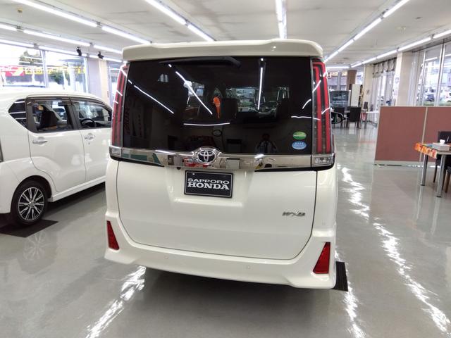 ノア Ｓｉ　ダブルバイビーＩＩ　４ＷＤ　バックカメラ　ナビ　ＴＶ　クリアランスソナー　オートクルーズコントロール　レーンアシスト　衝突被害軽減システム　両側電動スライドドア　オートマチックハイビーム　オートライト　ＬＥＤヘッドランプ（18枚目）