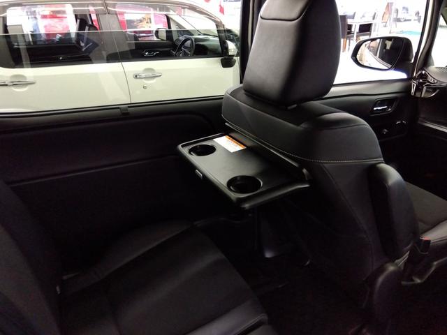 ノア Ｓｉ　ダブルバイビーＩＩ　４ＷＤ　バックカメラ　ナビ　ＴＶ　クリアランスソナー　オートクルーズコントロール　レーンアシスト　衝突被害軽減システム　両側電動スライドドア　オートマチックハイビーム　オートライト　ＬＥＤヘッドランプ（47枚目）