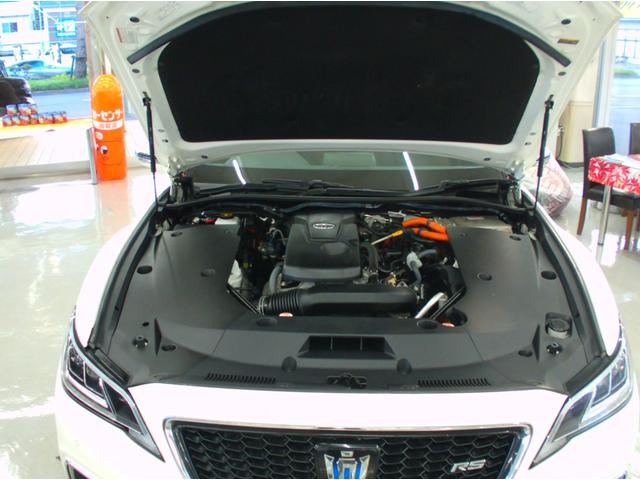 クラウンハイブリッド ＲＳ　Ｆｏｕｒ　４ＷＤ　ドライブレコーダー　クリアランスソナー　レーンアシスト　オートクルーズコントロール　衝突被害軽減システム　ＴＶ　アルミホイール　オートマチックハイビーム　オートライト　ＬＥＤヘッドランプ（19枚目）