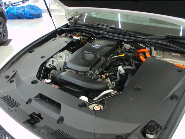 クラウンハイブリッド ＲＳ　Ｆｏｕｒ　４ＷＤ　ドライブレコーダー　クリアランスソナー　レーンアシスト　オートクルーズコントロール　衝突被害軽減システム　ＴＶ　アルミホイール　オートマチックハイビーム　オートライト　ＬＥＤヘッドランプ（27枚目）