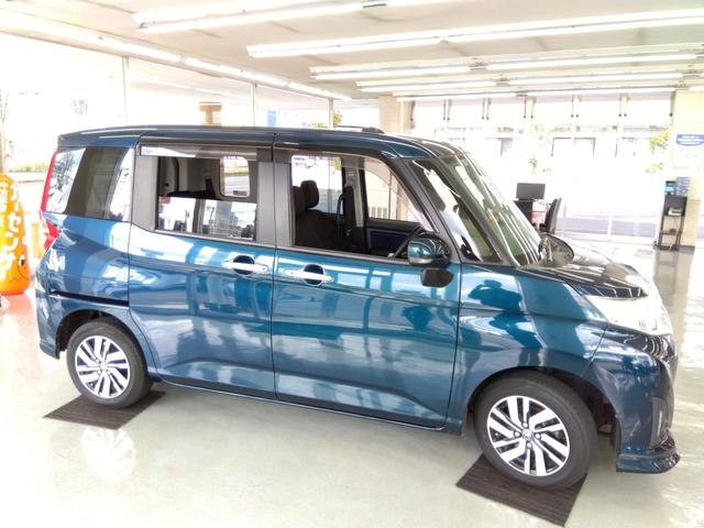 ルーミー カスタムG S 4WD 衝突軽減 横滑り防止 クルコン レーンアシスト 純正ナビ フルセグ ブルートゥース DVD再生 Bカメラ 純正EGスターター 両側パワースライドドア シートヒーター 冬タイヤ付き(6枚目)