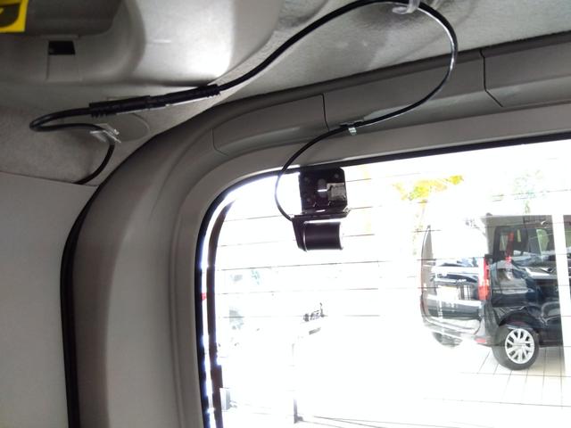 ルーミー カスタムG S 4WD 衝突軽減 横滑り防止 クルコン レーンアシスト 純正ナビ フルセグ ブルートゥース DVD再生 Bカメラ 純正EGスターター 両側パワースライドドア シートヒーター 冬タイヤ付き(18枚目)