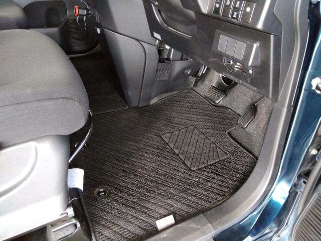 ルーミー カスタムG S 4WD 衝突軽減 横滑り防止 クルコン レーンアシスト 純正ナビ フルセグ ブルートゥース DVD再生 Bカメラ 純正EGスターター 両側パワースライドドア シートヒーター 冬タイヤ付き(47枚目)