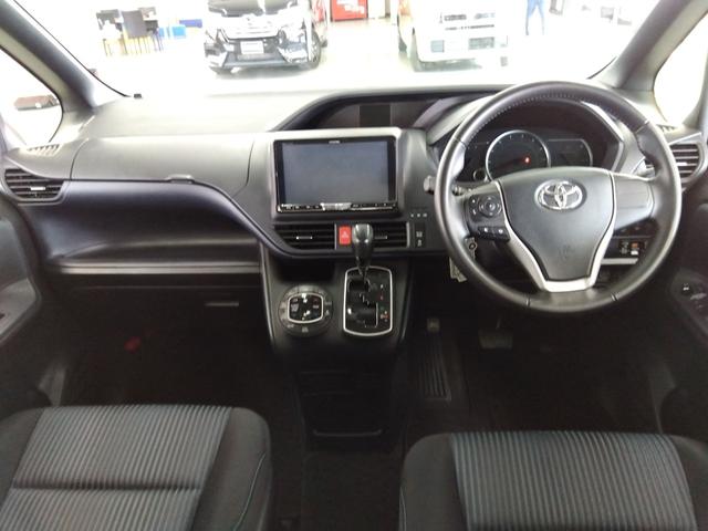 ヴォクシー ZS 4WD ドライブレコーダー ETC バックカメラ ナビ TV 両側電動スライドドア オートライト LEDヘッドランプ サンルーフ スマートキー アイドリングストップ 電動格納ミラー 3列シート(2枚目)