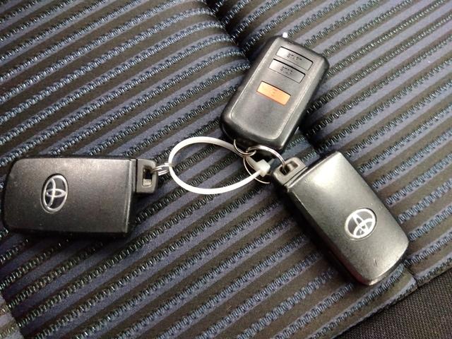 ヴォクシー ZS 4WD ドライブレコーダー ETC バックカメラ ナビ TV 両側電動スライドドア オートライト LEDヘッドランプ サンルーフ スマートキー アイドリングストップ 電動格納ミラー 3列シート(11枚目)