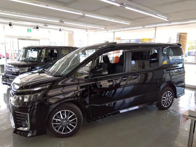 ヴォクシー ZS 4WD ドライブレコーダー ETC バックカメラ ナビ TV 両側電動スライドドア オートライト LEDヘッドランプ サンルーフ スマートキー アイドリングストップ 電動格納ミラー 3列シート(17枚目)