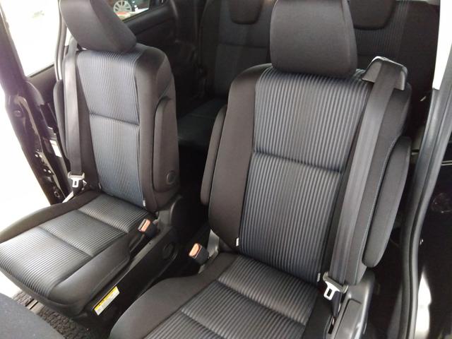 ヴォクシー ZS 4WD ドライブレコーダー ETC バックカメラ ナビ TV 両側電動スライドドア オートライト LEDヘッドランプ サンルーフ スマートキー アイドリングストップ 電動格納ミラー 3列シート(37枚目)