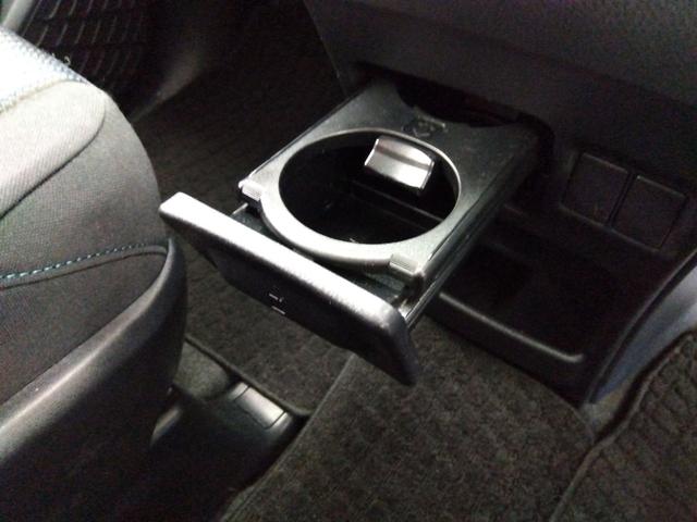 ヴォクシー ZS 4WD ドライブレコーダー ETC バックカメラ ナビ TV 両側電動スライドドア オートライト LEDヘッドランプ サンルーフ スマートキー アイドリングストップ 電動格納ミラー 3列シート(42枚目)