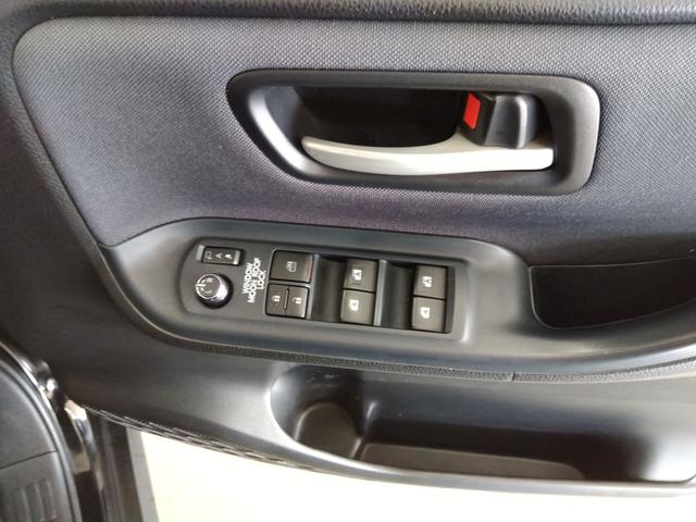 ヴォクシー ZS 4WD ドライブレコーダー ETC バックカメラ ナビ TV 両側電動スライドドア オートライト LEDヘッドランプ サンルーフ スマートキー アイドリングストップ 電動格納ミラー 3列シート(46枚目)