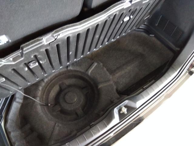 ヴォクシー ZS 4WD ドライブレコーダー ETC バックカメラ ナビ TV 両側電動スライドドア オートライト LEDヘッドランプ サンルーフ スマートキー アイドリングストップ 電動格納ミラー 3列シート(65枚目)