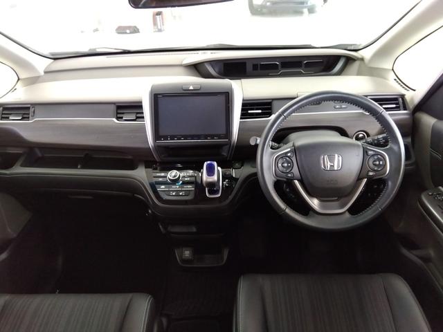 フリード＋ハイブリッド ハイブリッドＧ・ホンダセンシング　４ＷＤ　ハイブリッド　ＥＴＣ　バックカメラ　ナビ　ＴＶ　両側電動スライドドア　オートクルーズコントロール　レーンアシスト　衝突被害軽減システム　オートライト　ＬＥＤヘッドランプ　スマートキー（2枚目）