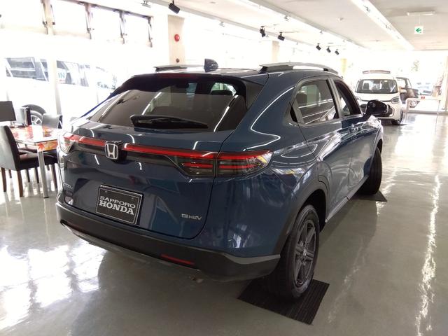 ヴェゼル e:HEV X・HuNTパッケージ ワンオーナー 衝突軽減 レーンキープ VSA クルコン ハーフレザーシート 純正ナビ フルセグ ブルートゥース DVD再生 Bカメラ ETC 純正ドラレコ(前後)冬タイヤ付き(8枚目)