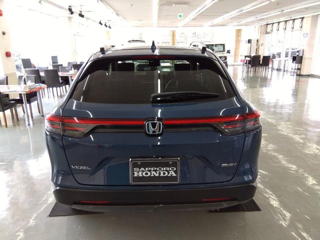 ヴェゼル e:HEV X・HuNTパッケージ ワンオーナー 衝突軽減 レーンキープ VSA クルコン ハーフレザーシート 純正ナビ フルセグ ブルートゥース DVD再生 Bカメラ ETC 純正ドラレコ(前後)冬タイヤ付き(9枚目)