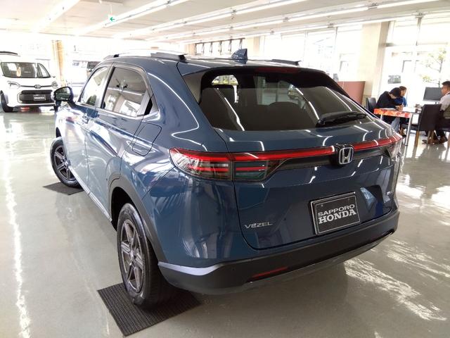 ヴェゼル e:HEV X・HuNTパッケージ ワンオーナー 衝突軽減 レーンキープ VSA クルコン ハーフレザーシート 純正ナビ フルセグ ブルートゥース DVD再生 Bカメラ ETC 純正ドラレコ(前後)冬タイヤ付き(10枚目)