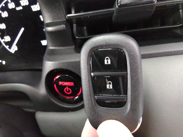 ヴェゼル e:HEV X・HuNTパッケージ ワンオーナー 衝突軽減 レーンキープ VSA クルコン ハーフレザーシート 純正ナビ フルセグ ブルートゥース DVD再生 Bカメラ ETC 純正ドラレコ(前後)冬タイヤ付き(30枚目)