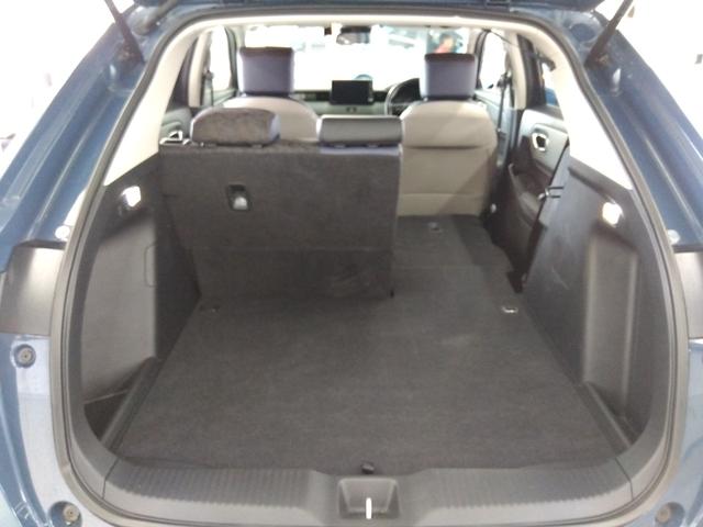 ヴェゼル e:HEV X・HuNTパッケージ ワンオーナー 衝突軽減 レーンキープ VSA クルコン ハーフレザーシート 純正ナビ フルセグ ブルートゥース DVD再生 Bカメラ ETC 純正ドラレコ(前後)冬タイヤ付き(47枚目)