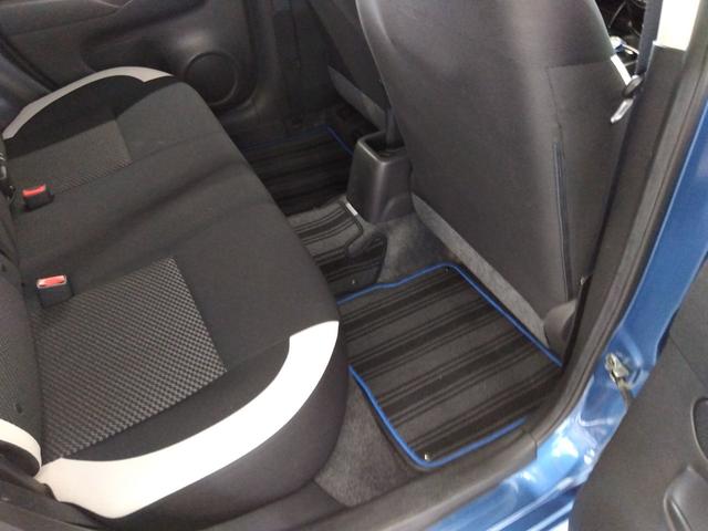 ノート e-パワー X FOUR 4WD TV クリアランスソナー レーンアシスト 衝突被害軽減システム アルミホイール スマートキー アイドリングストップ 電動格納ミラー CVT 盗難防止システム 衝突安全ボディ ABS ESC(11枚目)