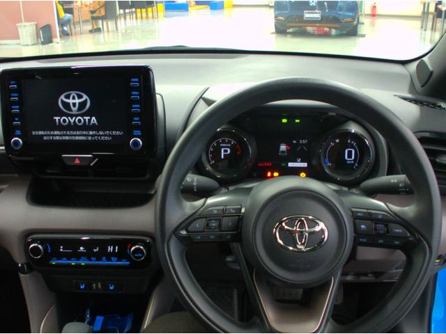 ヤリス G 4WD ETC 全周囲カメラ オートクルーズコントロール レーンアシスト 衝突被害軽減システム アルミホイール オートマチックハイビーム オートライト スマートキー シートヒーター CVT(26枚目)