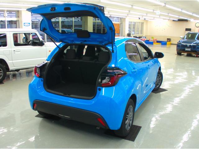 ヤリス G 4WD ETC 全周囲カメラ オートクルーズコントロール レーンアシスト 衝突被害軽減システム アルミホイール オートマチックハイビーム オートライト スマートキー シートヒーター CVT(49枚目)