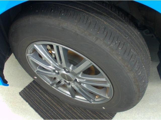 ヤリス G 4WD ETC 全周囲カメラ オートクルーズコントロール レーンアシスト 衝突被害軽減システム アルミホイール オートマチックハイビーム オートライト スマートキー シートヒーター CVT(56枚目)