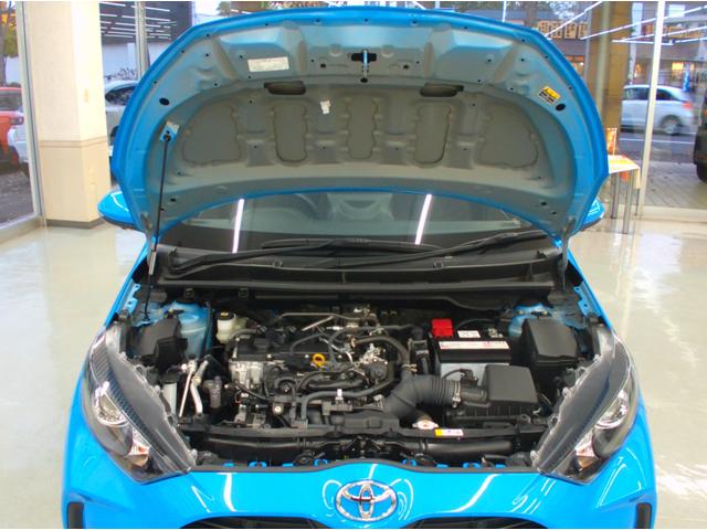 ヤリス G 4WD ETC 全周囲カメラ オートクルーズコントロール レーンアシスト 衝突被害軽減システム アルミホイール オートマチックハイビーム オートライト スマートキー シートヒーター CVT(57枚目)