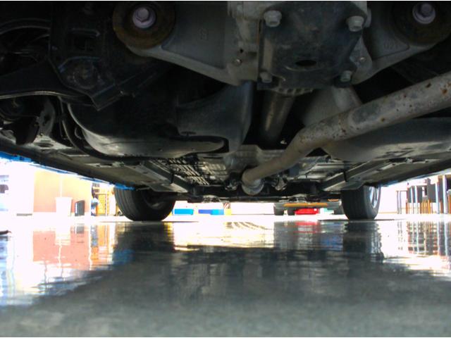 ヤリス G 4WD ETC 全周囲カメラ オートクルーズコントロール レーンアシスト 衝突被害軽減システム アルミホイール オートマチックハイビーム オートライト スマートキー シートヒーター CVT(61枚目)