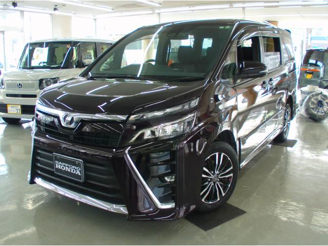 ヴォクシー ZS ワンオーナー 衝突軽減 クルコン 横滑り防止 純正ナビ フルセグ ブルートゥース DVD再生 Bカメラ 後席モニター 両側パワースライドドア EGスターター ドラレコ 冬タイヤ付き(2枚目)