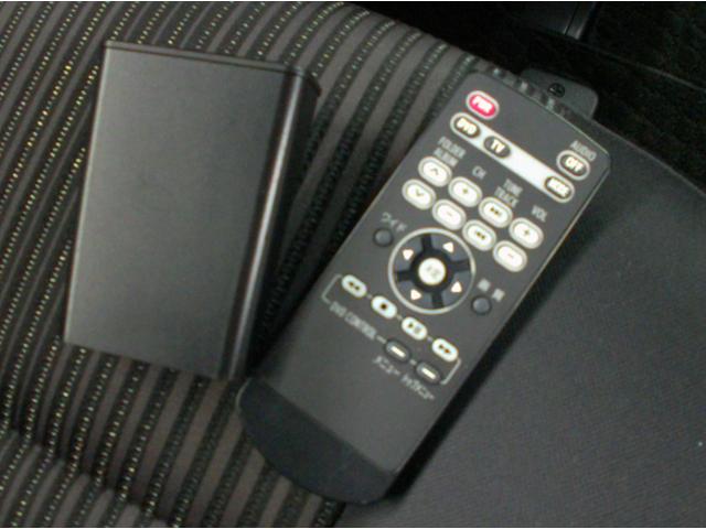 ヴォクシー ZS ワンオーナー 衝突軽減 クルコン 横滑り防止 純正ナビ フルセグ ブルートゥース DVD再生 Bカメラ 後席モニター 両側パワースライドドア EGスターター ドラレコ 冬タイヤ付き(43枚目)