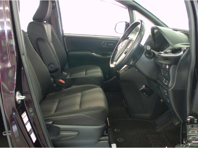 ヴォクシー ZS ワンオーナー 衝突軽減 クルコン 横滑り防止 純正ナビ フルセグ ブルートゥース DVD再生 Bカメラ 後席モニター 両側パワースライドドア EGスターター ドラレコ 冬タイヤ付き(47枚目)