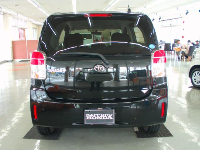 スペイド Ｆ　４ＷＤ　バックカメラ　ナビ　ＴＶ　電動スライドドア　スマートキー　電動格納ミラー　ウォークスルー　ＣＶＴ　ＣＤ　ミュージックプレイヤー接続可　Ｂｌｕｅｔｏｏｔｈ　衝突安全ボディ　ＡＢＳ　ＥＳＣ（16枚目）