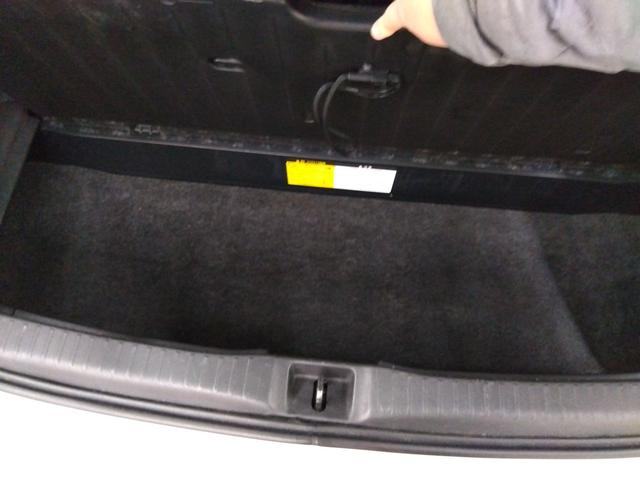 ウィッシュ 1.8X 4WD ETC バックカメラ ナビ スマートキー 電動格納ミラー 3列シート CVT アルミホイール 衝突安全ボディ ABS ESC エアコン パワーステアリング パワーウィンドウ(28枚目)