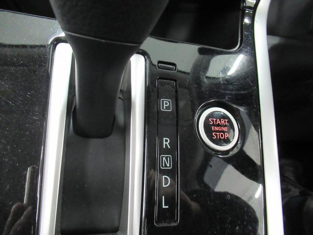 セレナ ハイウェイスター　Ｖセレクション　４ＷＤ　ハイブリッド　衝突軽減　横滑り防止　クルコン　純正メモリーナビ　フルセグ　ブルートゥース　ＤＶＤ再生　全方位カメラ　両側パワースライドドア　ＥＧスターター　ドライブレコーダー（23枚目）