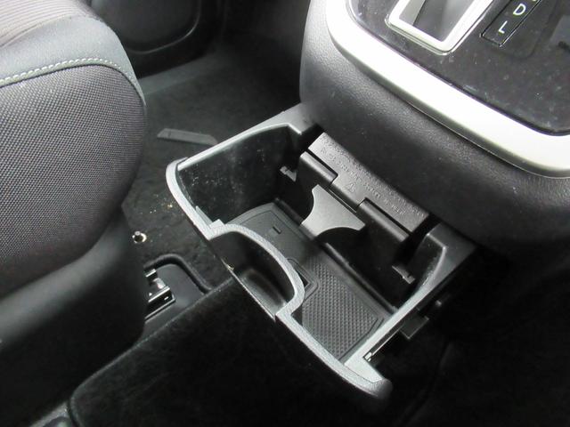 セレナ ハイウェイスター　Ｖセレクション　４ＷＤ　ハイブリッド　衝突軽減　横滑り防止　クルコン　純正メモリーナビ　フルセグ　ブルートゥース　ＤＶＤ再生　全方位カメラ　両側パワースライドドア　ＥＧスターター　ドライブレコーダー（39枚目）