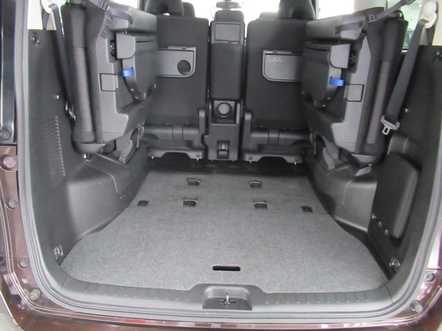 セレナ ハイウェイスター　Ｖセレクション　４ＷＤ　ハイブリッド　衝突軽減　横滑り防止　クルコン　純正メモリーナビ　フルセグ　ブルートゥース　ＤＶＤ再生　全方位カメラ　両側パワースライドドア　ＥＧスターター　ドライブレコーダー（55枚目）