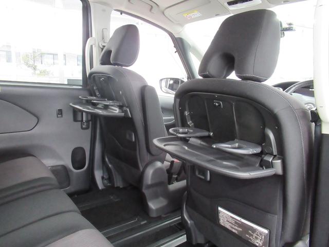 セレナ ハイウェイスター　Ｖセレクション　４ＷＤ　ハイブリッド　衝突軽減　横滑り防止　クルコン　純正メモリーナビ　フルセグ　ブルートゥース　ＤＶＤ再生　全方位カメラ　両側パワースライドドア　ＥＧスターター　ドライブレコーダー（58枚目）