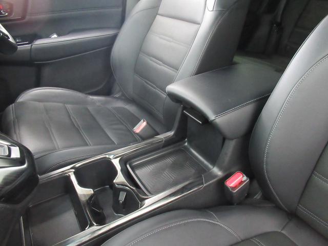 ＣＲ－Ｖハイブリッド ｅ：ＨＥＶ　ＥＸ・ブラックエディション　４ＷＤ　純正メモリーナビ　Ｒカメラ　ＥＴＣ　ＬＥＤライト　純正エンスタ　衝突軽減装置　横滑り防止装備　本革シート　スマートキ（22枚目）