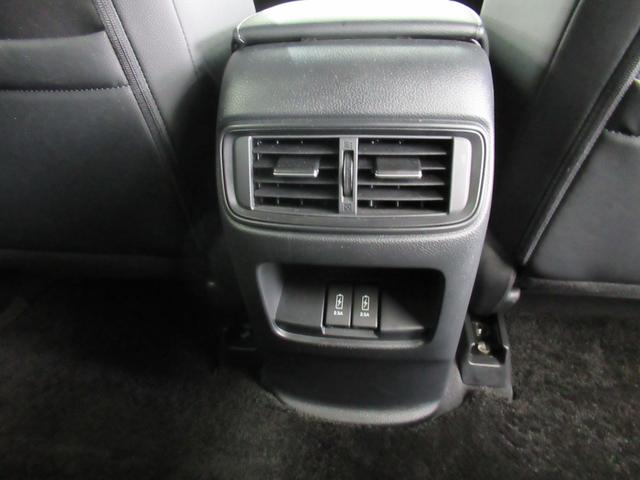 ＣＲ－Ｖハイブリッド ｅ：ＨＥＶ　ＥＸ・ブラックエディション　４ＷＤ　純正メモリーナビ　Ｒカメラ　ＥＴＣ　ＬＥＤライト　純正エンスタ　衝突軽減装置　横滑り防止装備　本革シート　スマートキ（64枚目）