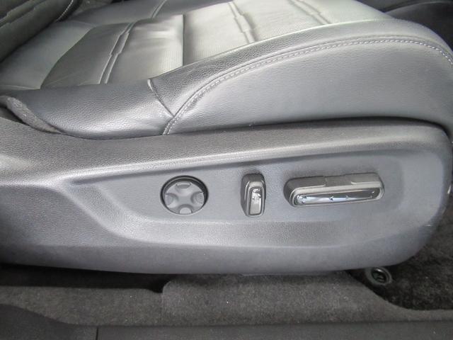 ＣＲ－Ｖハイブリッド ｅ：ＨＥＶ　ＥＸ・ブラックエディション　４ＷＤ　純正メモリーナビ　Ｒカメラ　ＥＴＣ　ＬＥＤライト　純正エンスタ　衝突軽減装置　横滑り防止装備　本革シート　スマートキ（70枚目）