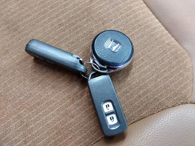 Ｎ－ＯＮＥ セレクト　４ＷＤ　純正メモリーナビ　Ｒカメラ　ＥＴＣ　純正エンスタ　ＬＥＤライト　スマートキー　衝突軽減装置　横滑り防止装備（8枚目）