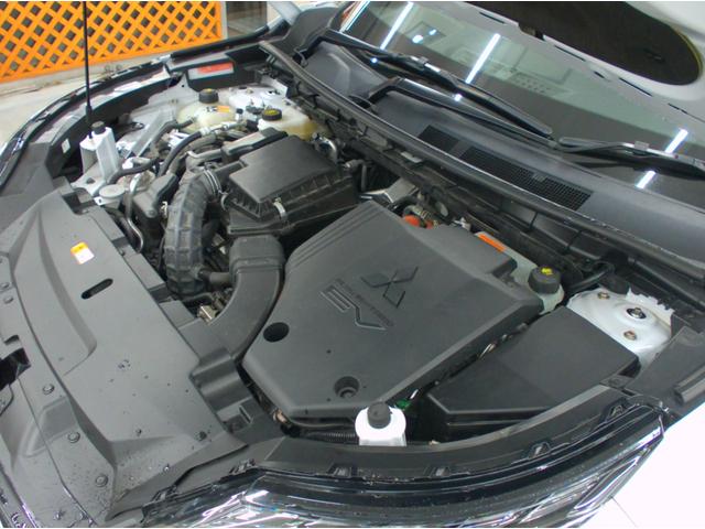 ■札幌ホンダ南郷店は悪天候や夜間のご来店の際もＬＥＤ照明のショールーム内でゆっくりお車をご覧いただけます！