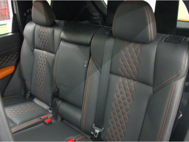 ■札幌ホンダ南郷店の展示車をご覧いただき誠に有難うございます■当店は悪天候や夜間のご来店の際もＬＥＤ照明のショールーム内でゆっくりお車をご覧いただけます！