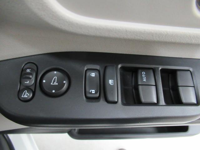 Ｎ－ＢＯＸ ベースグレード　４ＷＤ　純正メモリーナビ　Ｒカメラ　ＥＴＣ　ＬＥＤライト　シートヒーター　ブルートウース対応　ドラレコ　衝突軽減装置　横滑り防止装備　スマートキー（12枚目）