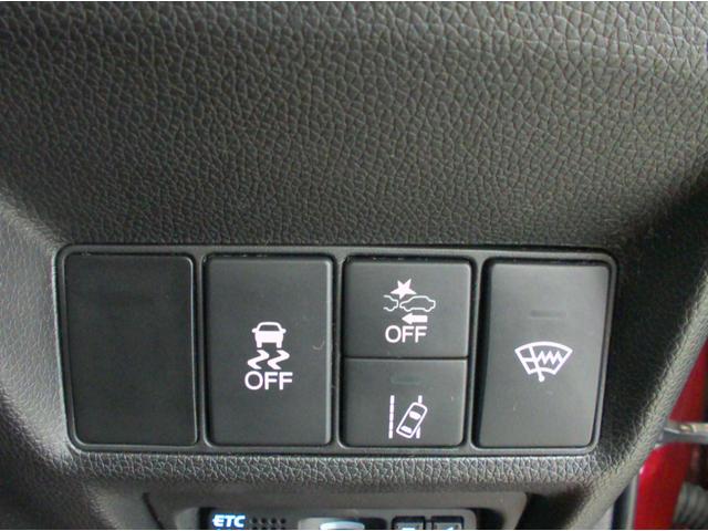 ステップワゴンスパーダ スパーダ・クールスピリット　ホンダセンシング　４ＷＤ　ＥＴＣ　バックカメラ　ナビ　ＴＶ　オートクルーズコントロール　レーンアシスト　衝突被害軽減システム　両側電動スライドドア　オートライト　ＬＥＤヘッドランプ　スマートキー　アイドリングストップ（8枚目）