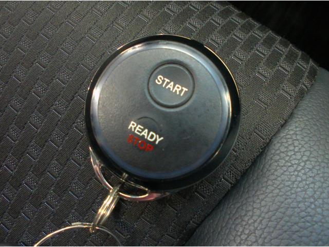 ステップワゴンスパーダ スパーダ・クールスピリット　ホンダセンシング　４ＷＤ　ＥＴＣ　バックカメラ　ナビ　ＴＶ　オートクルーズコントロール　レーンアシスト　衝突被害軽減システム　両側電動スライドドア　オートライト　ＬＥＤヘッドランプ　スマートキー　アイドリングストップ（29枚目）